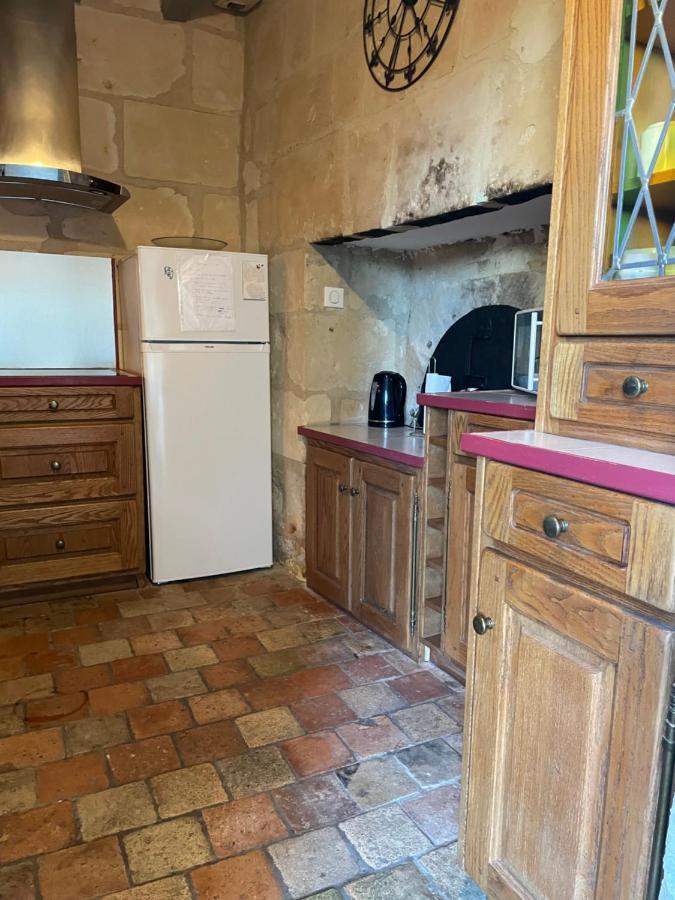L'Escale Troglo Au Bord De La Loire Villa Souzay-Champigny Exterior foto